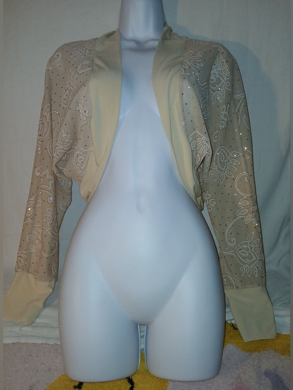 Pre-loved Women's Beige Embellished Open Front Jacket.